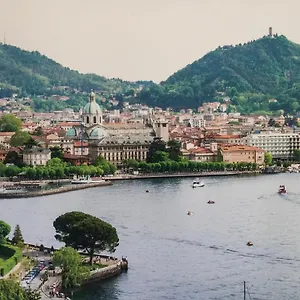 La Terrazza Di Apartamento Como