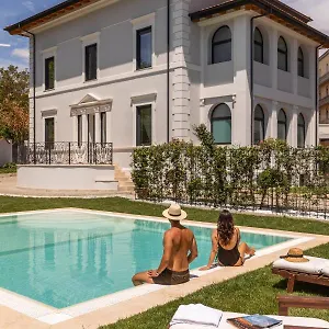 Livia Valeria Palace Hotel apartamentowy